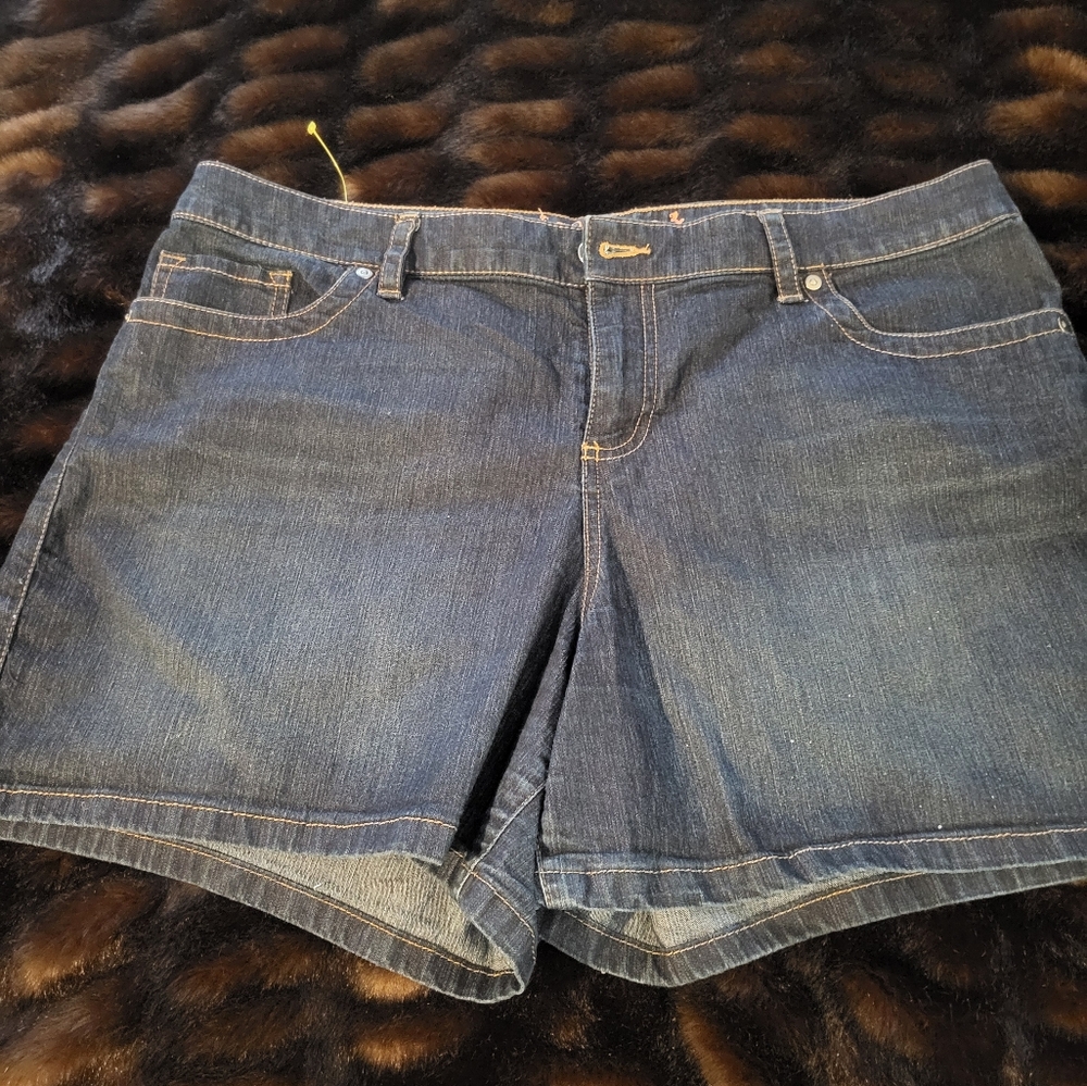Denim Blue Women's Shorts Somoma Size 16, Gently worn